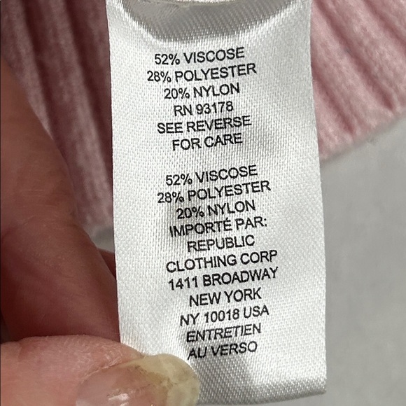 TAHARI SOFT PINK CABLE KNIT ROUND NECK PULL OVER SWEATER SZ S - Picture 4 of 12